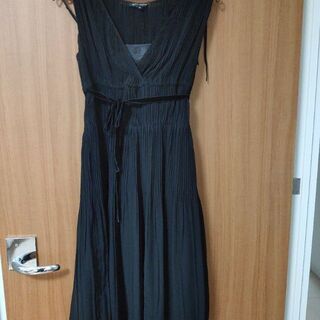 日曜日に処分します。フォーマルドレス 結婚式・二次会 黒色