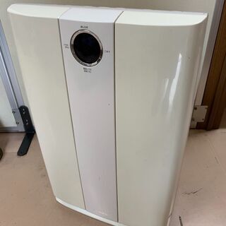 ダイキン 加湿空気清浄機 MCK70MBB-W 2011年製