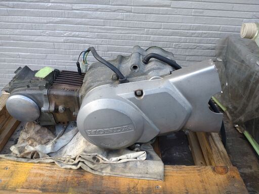 【終了】スーパーカブＣ５０エンジン、クラッチカバー無し３速です