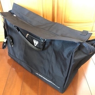 【残り二つ】ボストンバッグ　新品未使用　防災バック　旅行　キャンプ　部活動に！の画像