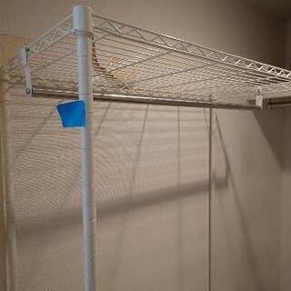 スチール　ハンガーラック　白色　２台中１台目の画像