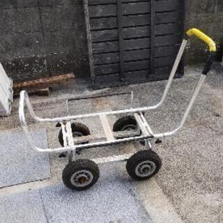 作業台車の画像