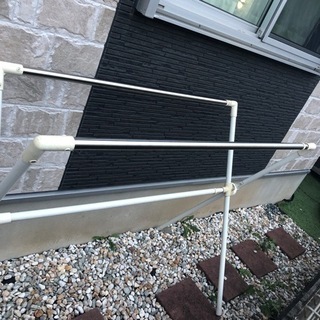 予約済み　布団干しの画像