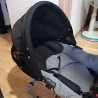 赤ちゃん用ゆりかごの画像