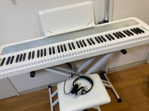 KORG 電子ピアノ　新品同様