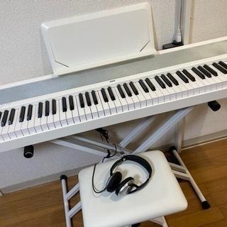 KORG 電子ピアノ　新品同様