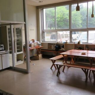 知床の、旧小学校校舎を利用したシェアハウスです。 - 不動産