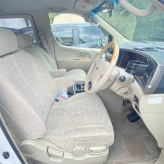 日産エルグランド4WDの画像