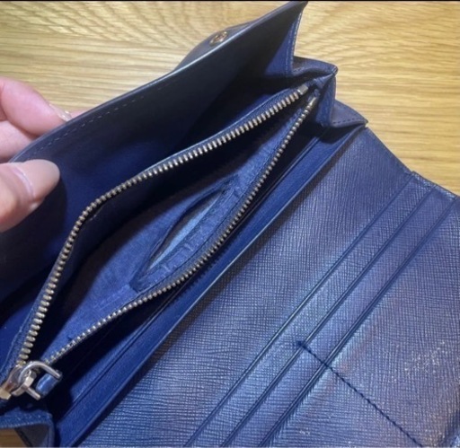 PRADA 長財布