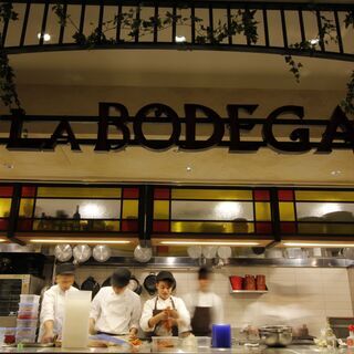 【急募！積極採用中】★人気エリア丸の内★スペインカフェレストランLA BODEGA 丸の内店♪ホール・キッチンstaff募集！の画像