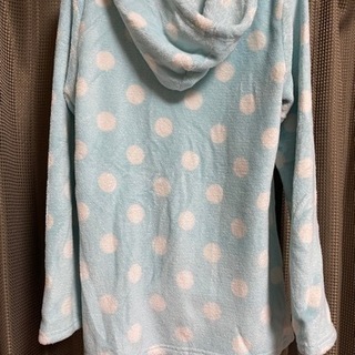 【中古】訳ありプーさんのパジャマ？上のみの画像