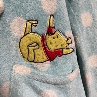 【中古】訳ありプーさんのパジャマ？上のみの画像