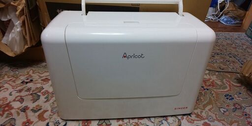 家庭用 コンピューター ミシン シンガー Apricot 9700 動きました 抑え部分のネジ欠品