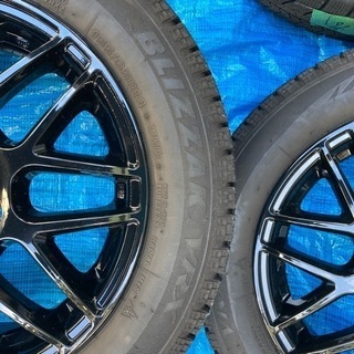 軽自動車用スタッドレスタイヤの画像