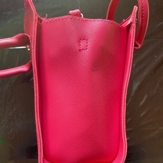 アーカー　バックと財布の画像