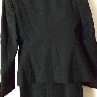 黒スーツ　セット　青山の画像