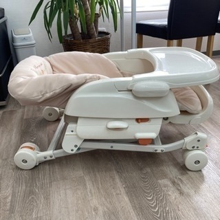 コンビ プールアンベベNR-1 リクライニングベビーチェアの画像