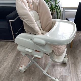 コンビ プールアンベベNR-1 リクライニングベビーチェアの画像