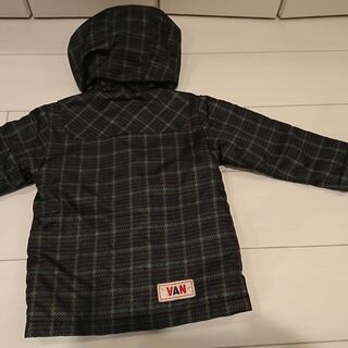 キッズ服　男の子 サイズ１００長袖ダッフルコート風ジャンパー１点の画像