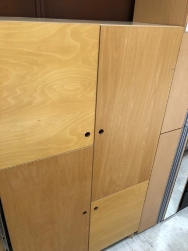 取りに来れる方限定！清光家具工業ハイタイプのキャビネットです！