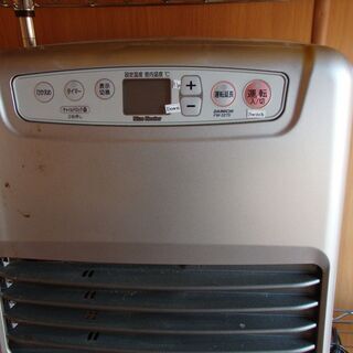 石油ファンヒーターの画像