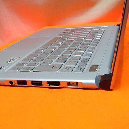 ☆超薄/軽量 i7ウルトラBook☆SSD搭載で高速起動♪製造番号：34000091A