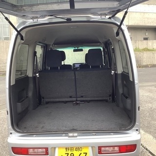 平成24年　ハイゼットカーゴ　車検付　純正ナビアルミバックカメラ　4速ATの画像