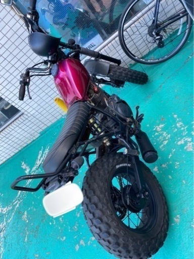 TW200 バイク屋さんにて整備中　スカチューン