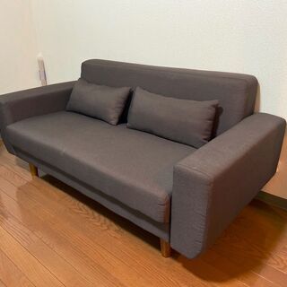 使用期間1年未満　2.5人掛けソファー　ブラウン 