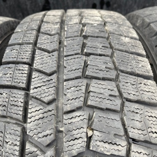 バリ山　DUNLOP WM02 205/60R16 スタッドレス  タイヤ　2017年製