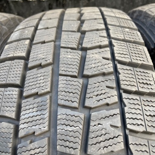 極上　DUNLOP WM01 215/65R16 スタッドレス  タイヤ　2018年製