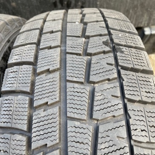 極上　DUNLOP WM01 215/65R16 スタッドレス  タイヤ　2018年製