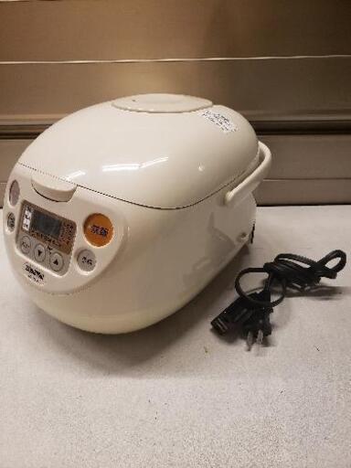ZOJIRUSHI　象印 マイコン炊飯ジャー NS-WB10　5.5合炊き　\n\n