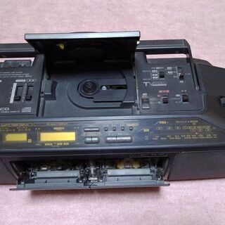 レトロなラジカセ　シャープ　GT－３４CDの画像