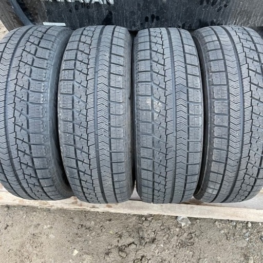 極上　BRIDGESTONE VRX 195/65R15 スタッドレス  タイヤ　2017年製