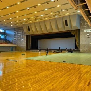 【急募😲】1月2日・3日【単発OK】【日払い】バスケ試合会場の設営・運営スタッフの画像