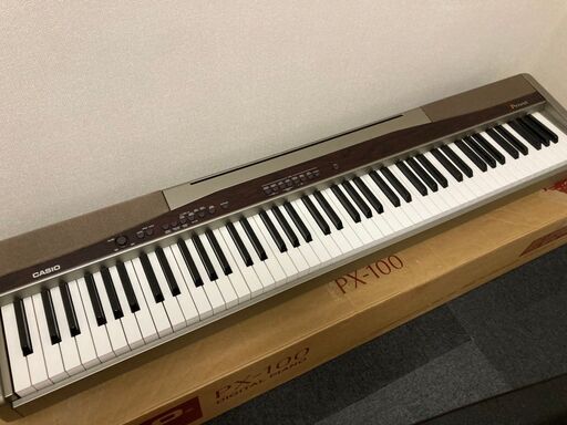 電子ピアノ（CASIO PX-100）