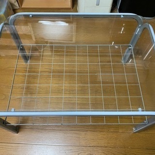 ガラステーブル