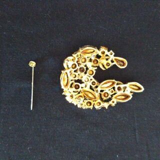 ジャンク品　ブローチの画像