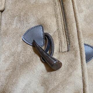 合成皮革のメンズダッフルコートの画像