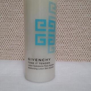 横須賀🆗￥8800の品浸透性の高いGIVENCHYモイストローションの画像