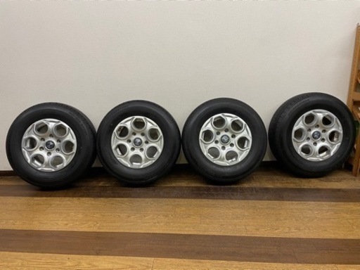 ハイエース　タイヤ