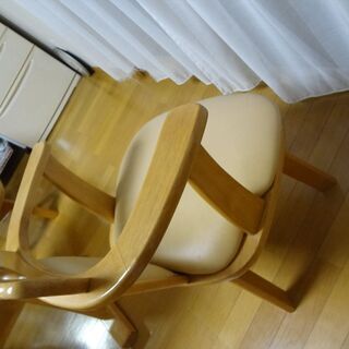 4人掛けダイニングテーブル【10月31日まで掲載・11/6～11/8AMまで引き取り】の画像