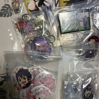 刃剣乱舞　１５００円（新品・未使用品）ノート・缶バッジ・ストラップ他　３５点以上の画像