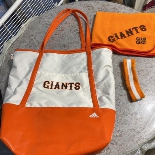 ☆ 人気モデル!! adidas × GIANTS アディダス 読売ジャイアンツ 巨人 S08572 ポリ生地 トートバッグ 手提げ 肩掛け鞄 WHITE×ORANGE
