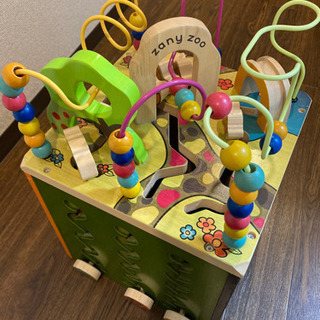 B.toys Zany Zoo アクティビティキューブ　知育玩具...