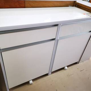 ゴミ箱4個収納できるペールカウンター