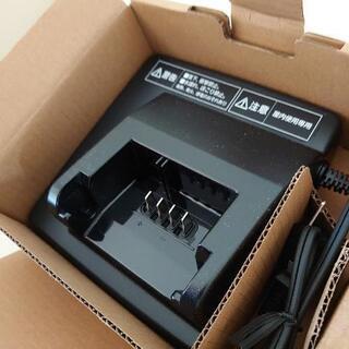 新品、未使用Panasonic電動アシストのバッテリー充電器の画像