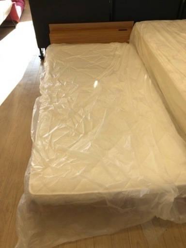 ＊シングルベッド　ロータイプ