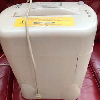 【無料でお渡し】PS-1005 シュレッダー オーム電機【ジャンク品】